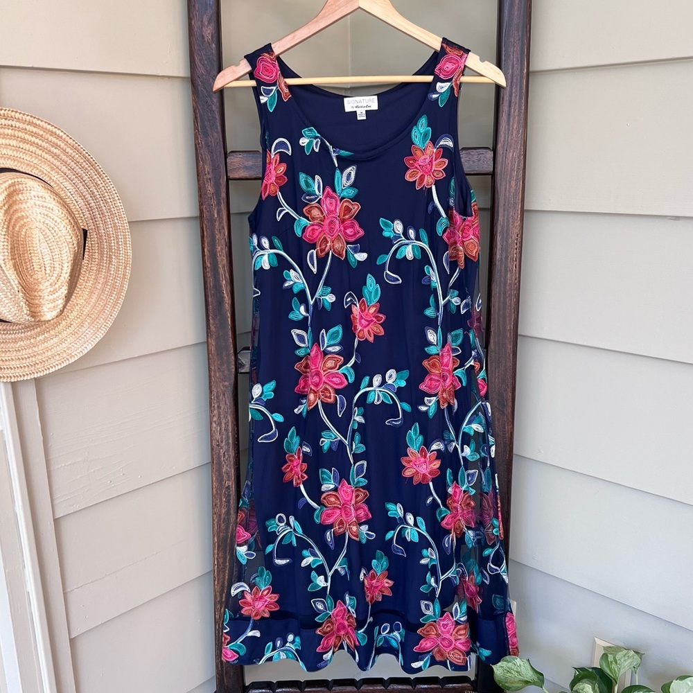 Signature by Robbie Lee Embroidered Organza Dress Womens Medium Navy Floral Mesh